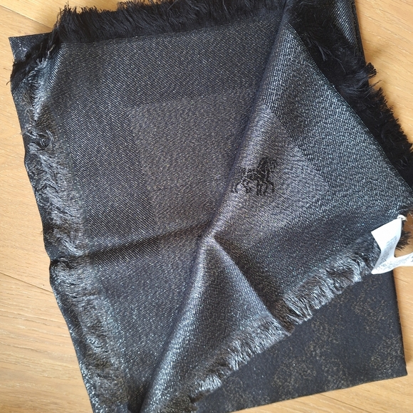 New Coach HORSE AND CARRIAGE LUREX SHAWL SCARF - Picture 4 of 5